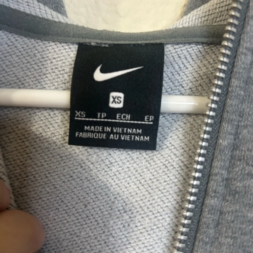 Nike Heather Gray Hoodie with White Details High‎ Slit Active Sports Sweatshirt